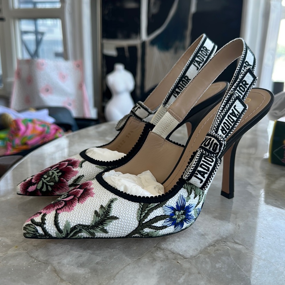Unworn Dior J’Adior Slingback Pump